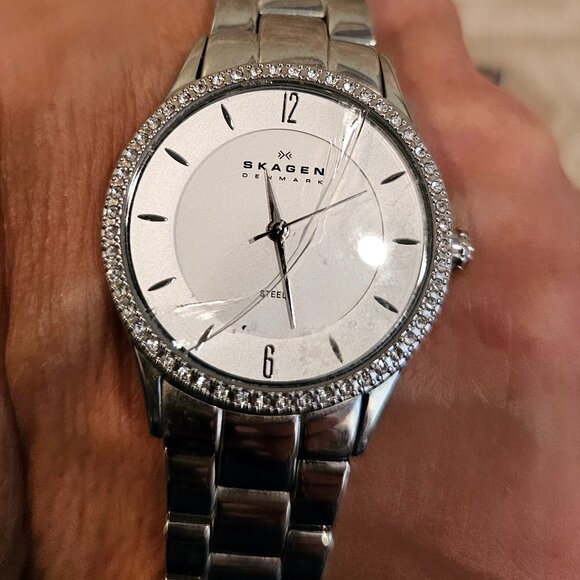 Ladies Silver Skagen Watch with Round Diamond Framed Face main image 4